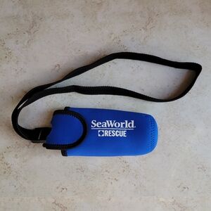 Sea World Rescue Water Bottle Insulated Holder Koozie Cooler Neoprene Blue Strap